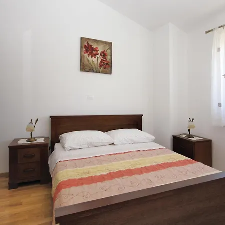 Three-bedroom In Rebici