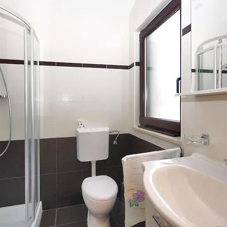 Three-bedroom In Rebici