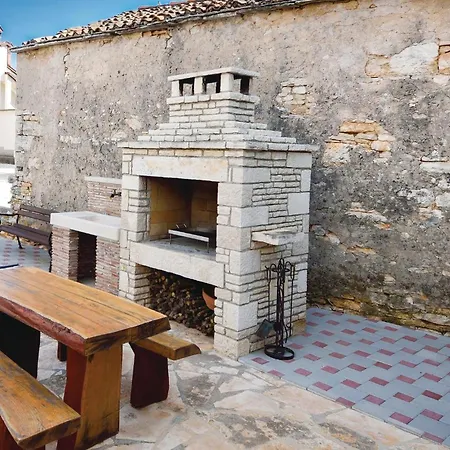 Three-bedroom In Rebici